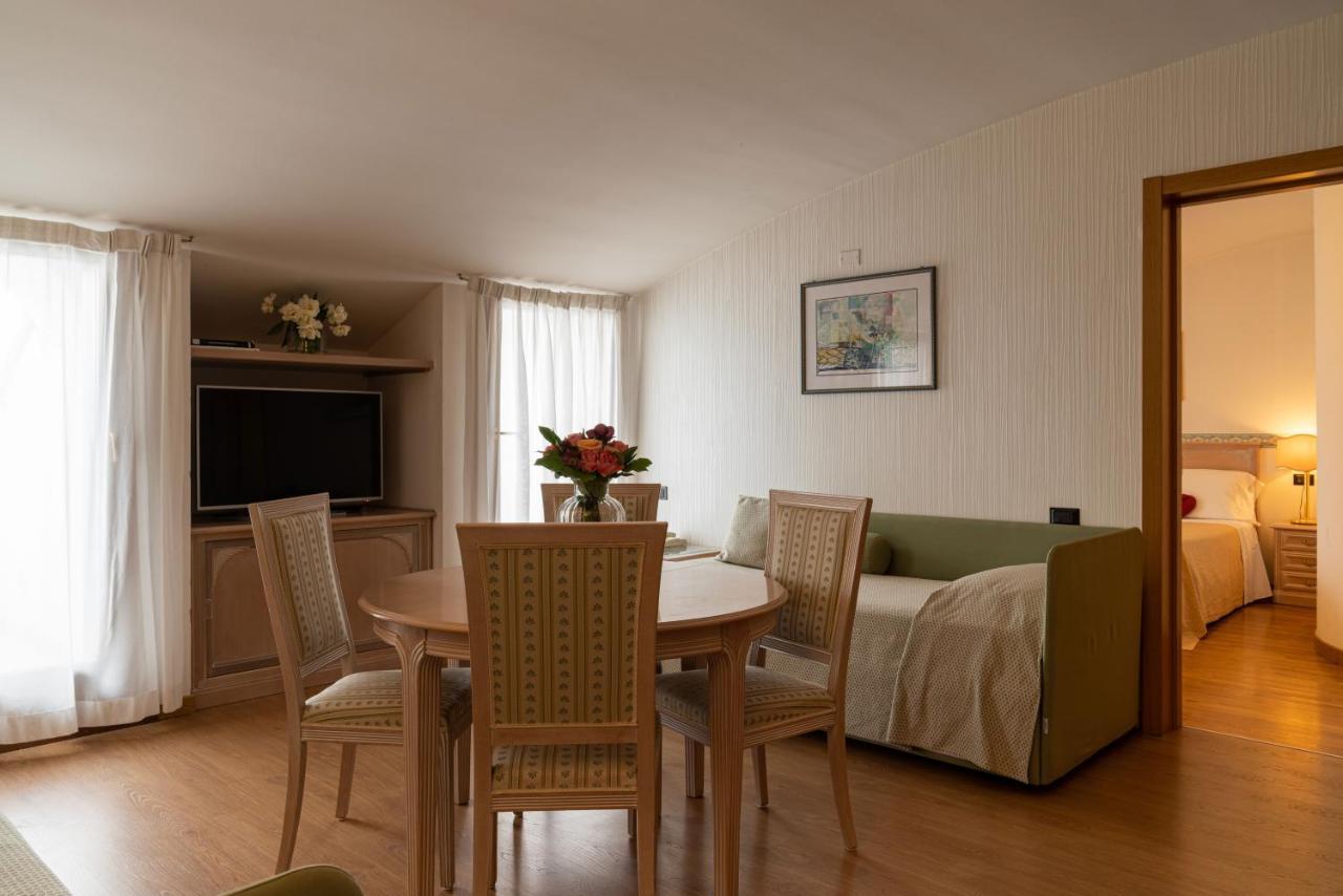 Soave Roxy Apartments Bagian luar foto