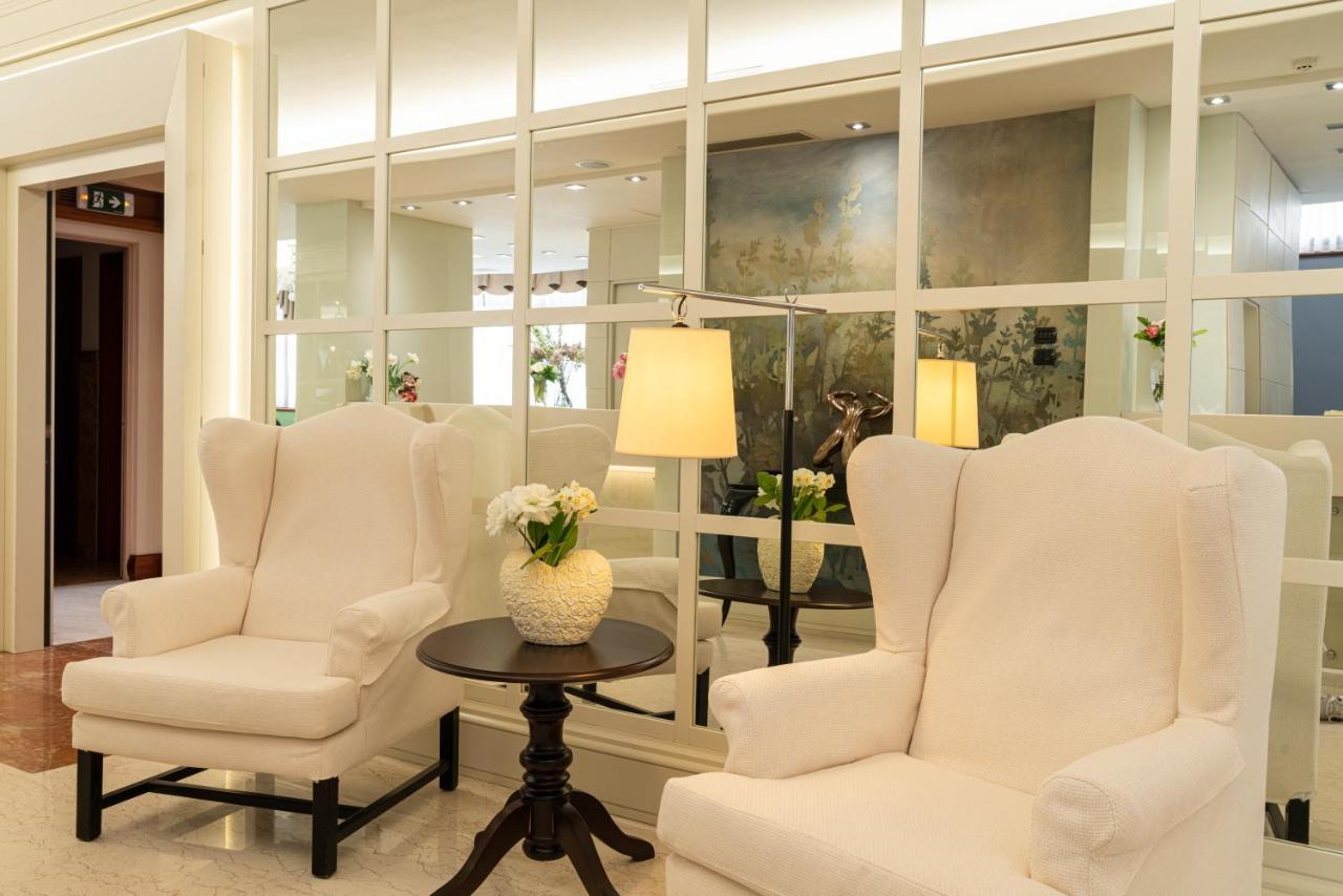 Soave Roxy Apartments Bagian luar foto