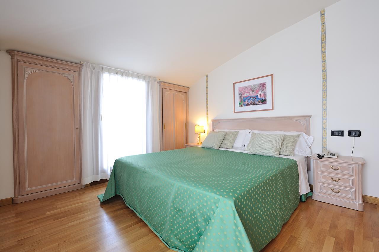 Soave Roxy Apartments Bagian luar foto